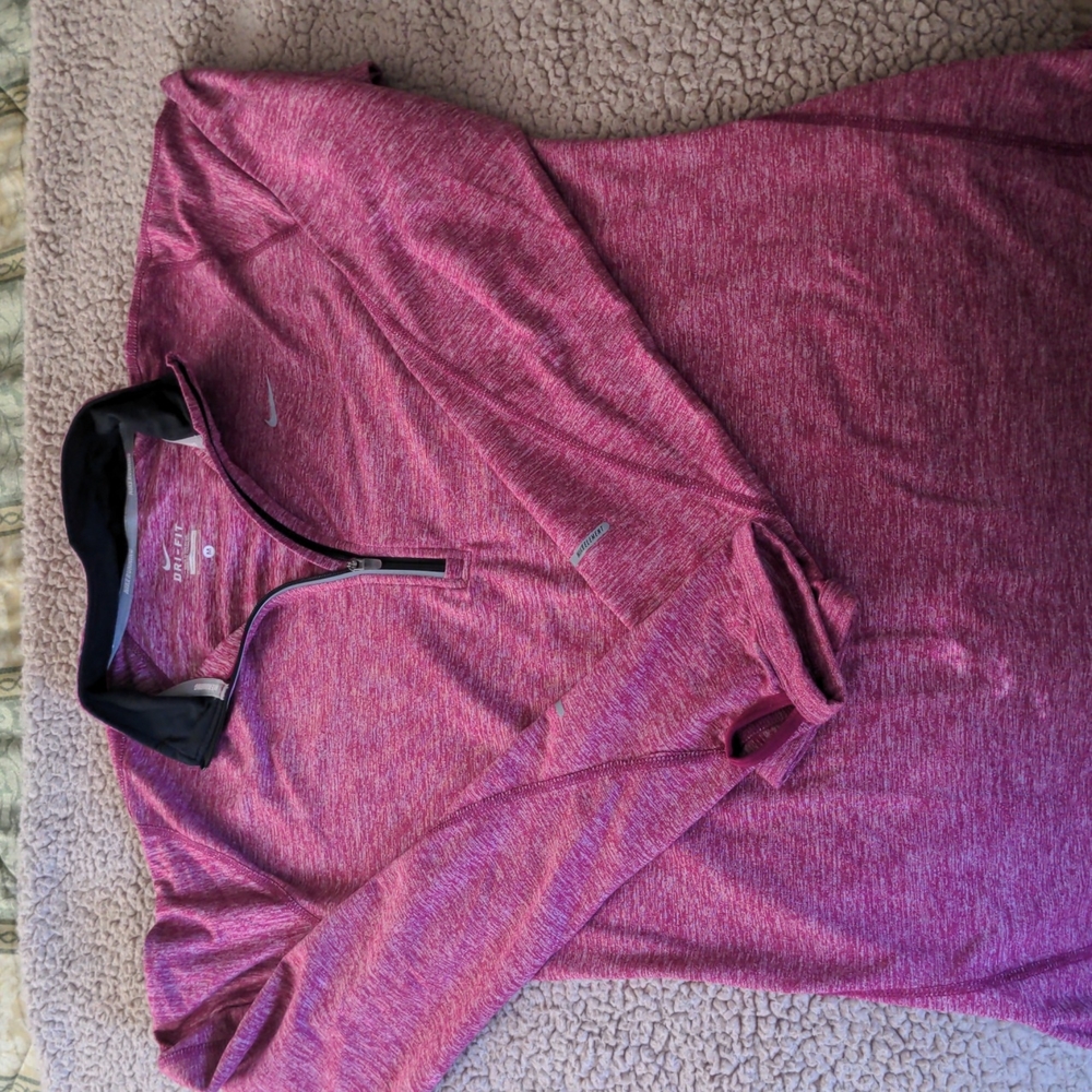 Nike DRI fit pullover EUC